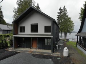 Update On This Luxurious Lakeside Home
